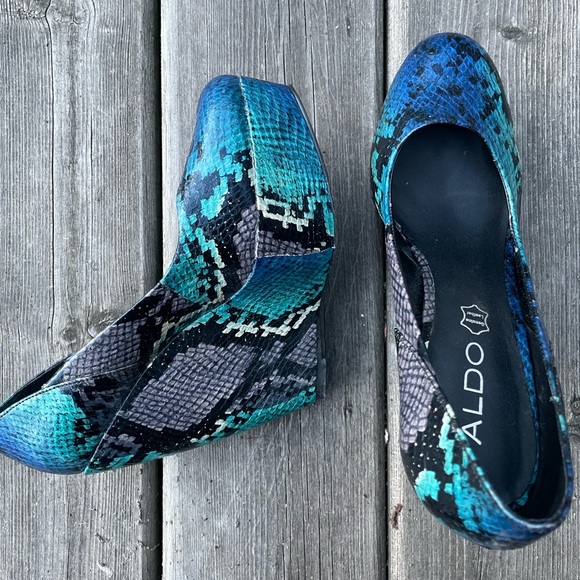 ALDO snakeskin blue animal print platform shoes heels rare leather slip on 8 - Picture 4 of 7